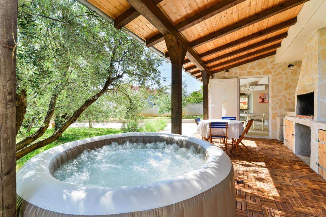 Hacienda Mia With Yacuzzi And Free Parking Zadar Dış mekan fotoğraf