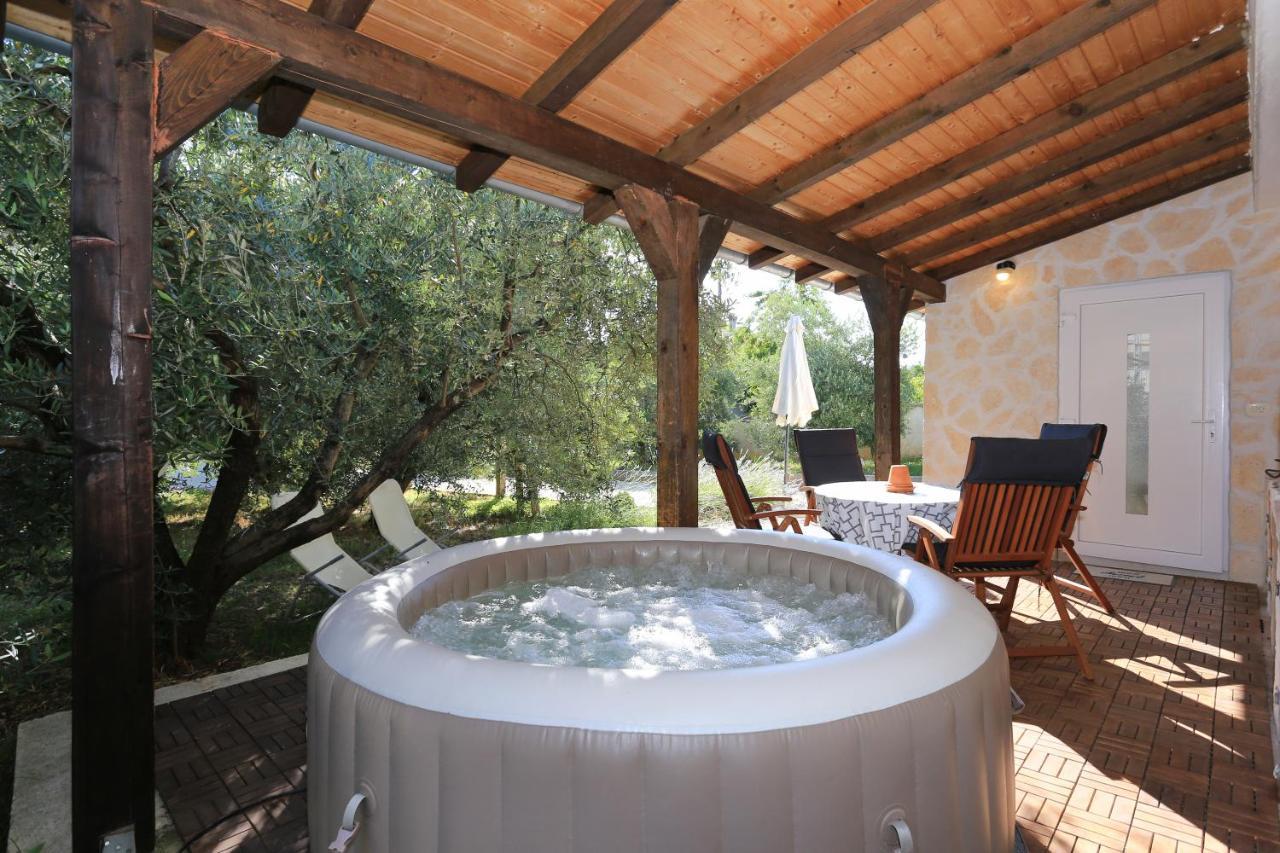 Hacienda Mia With Yacuzzi And Free Parking Zadar Dış mekan fotoğraf